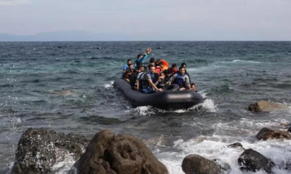 Μυτιλήνη: Βάρκα με 32 μετανάστες έφτασε στο Μανταμάδο